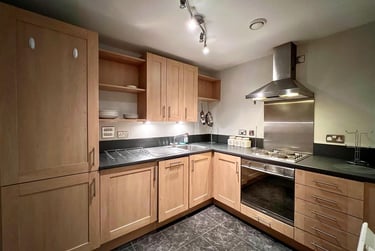 2 bed flat, Baltic Quay, Ouseburn, Newcastle, NE83QZ - Image 3